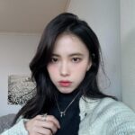 Go Eun-young Instagram – 갑자기 날씨가 추워졌따….! ㄷ ㄷ
#봄 아니었어….?
.
#메이크업 #일상 #셀피 #selfie #model #모델