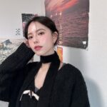 Go Eun-young Instagram - #봄 이 오려다가 다시 추워지는 것인가요~?! . 날씨가 어서 풀렸으면 좋겠네용🌸 . 봄과 어울리는 #귀걸이