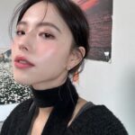 Go Eun-young Instagram – #봄 이 오려다가 다시 추워지는 것인가요~?!
.
날씨가 어서 풀렸으면 좋겠네용🌸
.
봄과 어울리는 #귀걸이