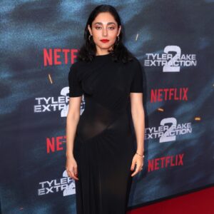 Golshifteh Farahani Instagram - The journey of #extraction2 for @netflix was an absolute joy with @chrishemsworth @samhargrave @olgakurylenkoofficial thank you.