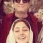 Golshifteh Farahani Instagram - هانيه ى سنتورى: " ديگه از همه چى حالم به هم ميخوره از همه چى بدم مياد، از اين مملكتِ خشن ( سانسور شد و تبديل به شد به "شهرِ" خشن ) دروغگو، بيرحم، كه همرو معتاد و بدبخت ميكنه، تجاوز ميكنه، زندانى ميكنه، ميكُشه، اعدام ميكنه… سر ميبُره، شكنجه ميكنه… شرحه شرحه ميكنه. كى فكرشو ميكرد سرنوشتِ داريوش مهرجويى كه از اون خانى آباد تا اين شمرونِ كوفتى يه عالم آدم عاشقش بودن، به اين روز بيوفته؟ "