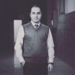 Golshifteh Farahani Instagram - The moment #hossein_ronaghi human right activist got arrested, better say kidnapped at the door of #Evinprison few months ago. He shouts “ I’m not going, I’m on my way to the court… I’m not going “ he has been in prison for months now. they have Brocken both his legs and now he can barely talk. He needs medical care. His condition is getting worse and worse. The life of this great man of Iran is seriously in danger. #حسين_رونقى