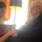 Golshifteh Farahani Instagram - The spine of theater is broken with your departure the one and only dearest #peterbrook . La Colonne vertébrale du théâtre est casser avec ton départ. Mon cher #peterbrook كمر تئاتر با رفتنِ تو شكست پيترِ عزيزم