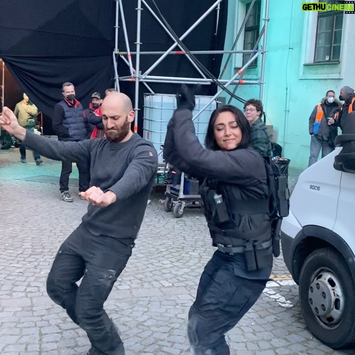 Golshifteh Farahani Instagram - Happy new year. Nowrouz mobarak. Dancing with one and only @shahaub سال نو مبارك. نوروز پيروز. با آدم حسابى ترين، آدم حسابىِ مملكت: شهاب نازنين.