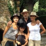Golshifteh Farahani Instagram - I was like a little wet bird fallen off the tree, You took me in your arms, held me in your hands. You became home, you became my country, you became France. مثل يك پرنده كوچكِ از درخت افتاده بودم، شما من رو در آغوش گرفتين، در دستانتان گرم نگه داشتين. خانه من، كشور-خوانده ى من فرانسه، شما بودين و هستين @nahaltajadod @kiaracarriere