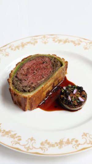 Gordon Ramsay Instagram - This is how we make our signature beef wellington at the iconic @savoygrillgordonramsay !!