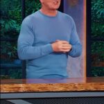 Gordon Ramsay Instagram - We’ve got Curry on the menu tonight on @nextlevelcheffox at 8/7c ! But can it be done in a hurry ???? Also @richardblais what is that on your jumper ?!?