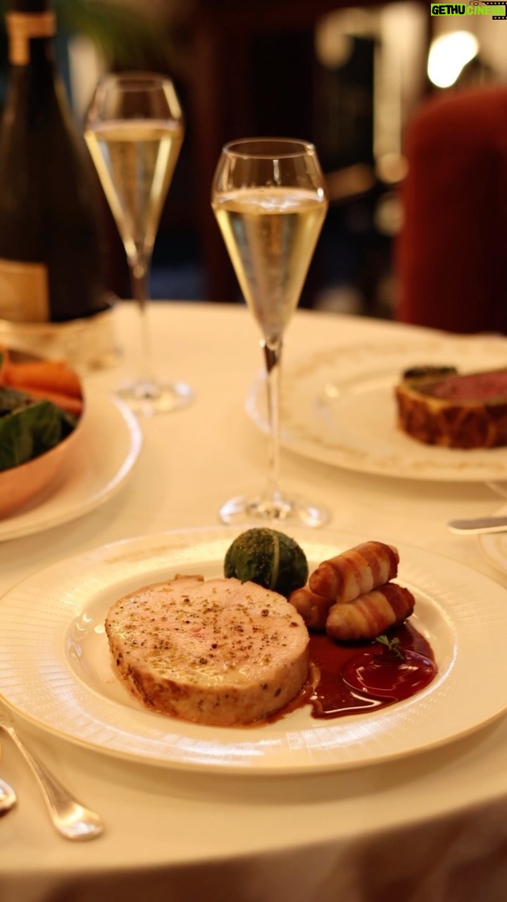 Gordon Ramsay Instagram - Join us for the ultimate Christmas dinner at the iconic @savoygrillgordonramsay !! Savoy Grill