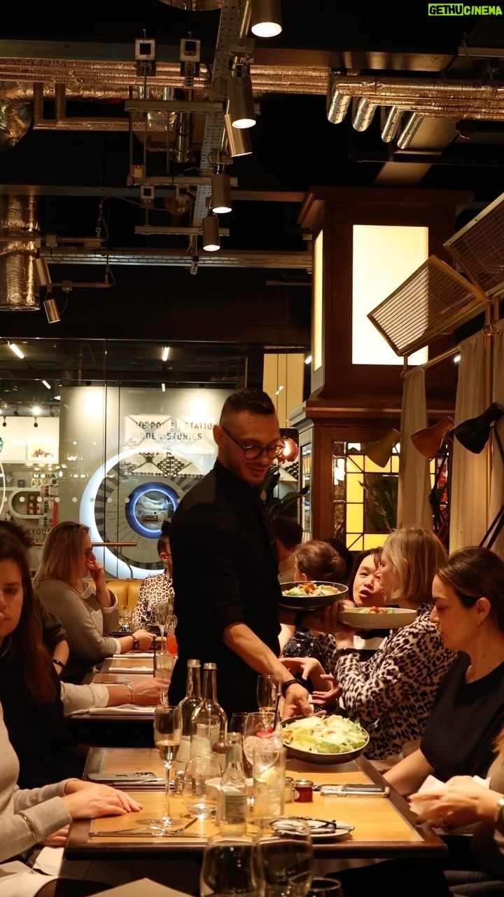 Gordon Ramsay Instagram - Join us at @breadstreetkitchen Battersea for a fantastic meal with tasty cocktails and delicious food !! Bread Street Kitchen & Bar Battersea Power Station