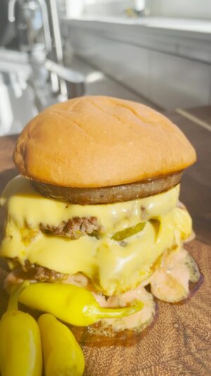Gordon Ramsay Instagram - A Flying Dutchman recipe for the weekend but with two slices of bread !!! 
.
Grilled Onions 🧅 
Yellow onion
Salt
Black pepper
Worcestershire

Burger 🍔
80/20 ground beef
Salt
Mustard
Butter
American cheese
Pickles

Sauce
Mayo
Ketchup
Sweet Relish
White vinegar

Potato Buns 🍞