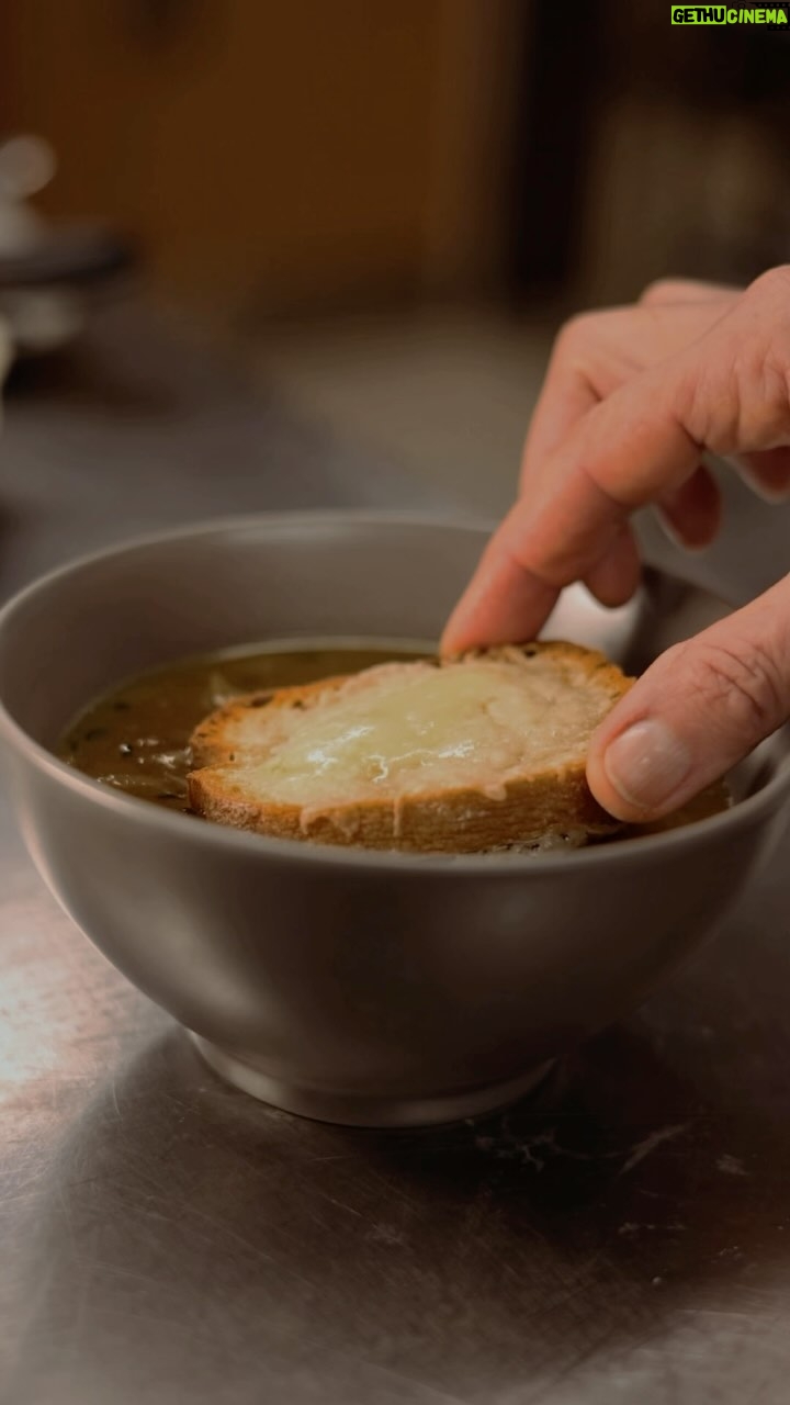 Gordon Ramsay Instagram - Learn to make our tasty French onion soup at the @gordonramsayacademy ! Gordon Ramsay Academy