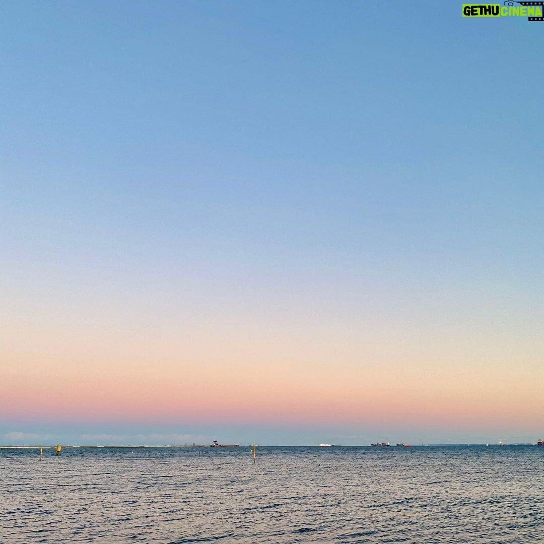 Goro Inagaki - 41.3K Likes - 冷たい空
暖かな気持ち。
#静かな時間