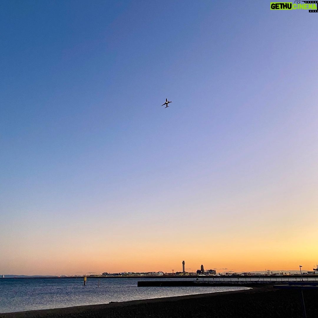 Goro Inagaki - 41.3K Likes - 冷たい空
暖かな気持ち。
#静かな時間