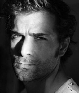 Grégory Fitoussi Instagram - Putain de mites. #portrait #blackandwhite #actor @gerardgiaume