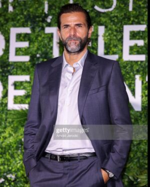 Grégory Fitoussi Instagram - Merci le @festivaltvmonte_carlo  On s est bien amusé!! @lanvinofficial @boucheron @tods @makedreamshappenstudio @mgmstudios @gettyimages #actor #festival #thereunion @eleonore.heuze @neialiabieva @agencefrenchlights @futur.mgmt