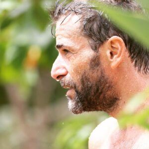 Grégory Fitoussi Instagram - Merci à @thegildediguana pour l accueil. La gentillesse. Les sourires. L élégance de l endroit. Merci à mon ami @ericritter_consulting aka «huggy les bons tuyaux ». Et merci au Costa Rica pour sa beauté sauvage. Ses gens. Son état d esprit. Ses vagues. A très bientôt. Pura vida. @thegildediguana @ericritter_consulting #costarica🇨🇷 #surf #happiness #puravida 📸@jmelloni