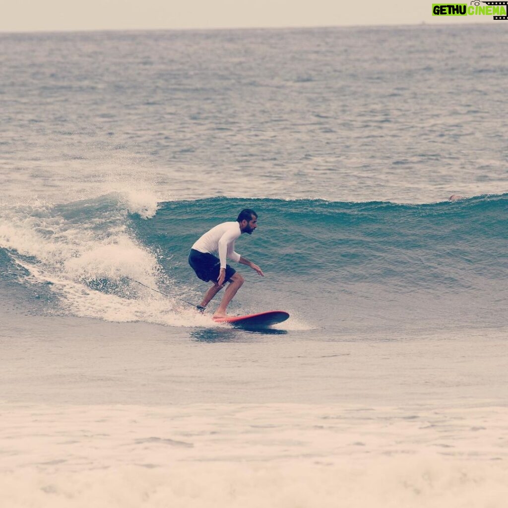 Grégory Fitoussi Instagram - Mon chef d’œuvre. #surf #surfing #costarica🇨🇷 #puravida #beginner #happiness #wayoflife #onmyown Playa Guiones