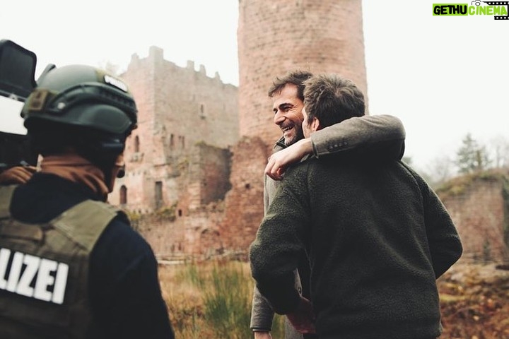 Grégory Fitoussi Instagram - Bromance 🥰 @ivanfegyveres #walkyries #serie #tf1 #banijayproductions 📸 @aurelieelich