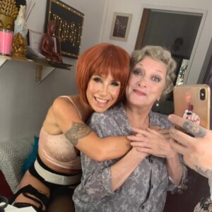 Graciela Pal Instagram - Flor de mi corazón @flor_de_p #Cabaret ❤️