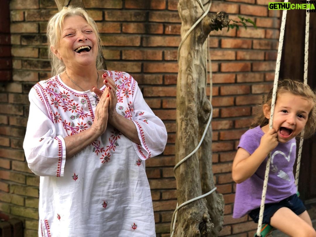 Graciela Pal - 1.1K Likes - Jugando, juntas siempre ❤️