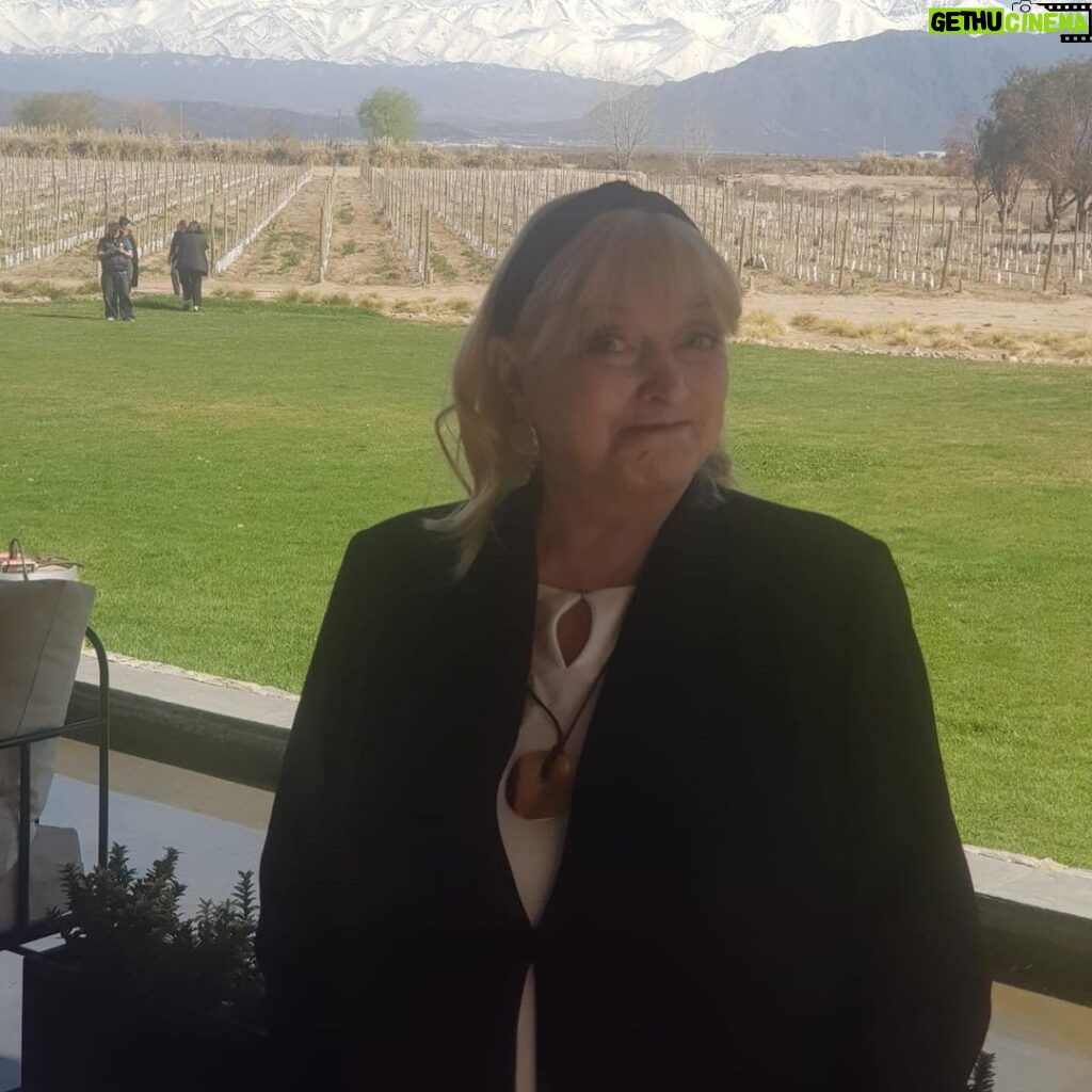 Graciela Pal Instagram - Filmando en Mendoza. Que hermoso es nuestro país 🇦🇷