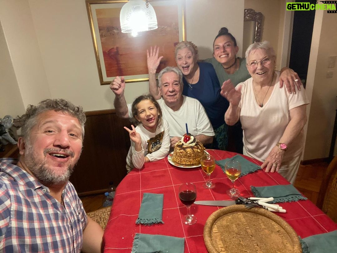 Graciela Pal - 626 Likes - Los amo! Feliz cumple Edu! Gracias Manu, hermana, Gon y Amparito. Son mi vida