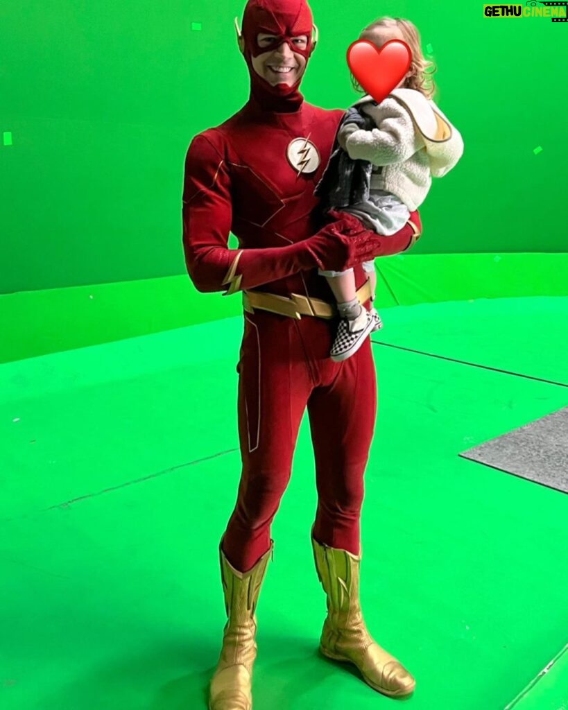 Grant Gustin Instagram - I said goodbye to The Flash and my Flash family on Saturday. Very special day, with moments I will cherish for the rest of my life. My family got to see my last shot as The Flash - that’s something I could’ve never imagined nearly 10 years ago when I started this journey. This first shot here is moments before my final set up(which was Flash running). I got a chance to thank the crew, who have worked longer hours than anyone can image and are the reason we were able to accomplish 184 episodes of The Flash. More than anything I’ll miss chatting and laughing in between takes(and sometimes during takes) with so many of them. Regardless of how challenging this journey was at times, I know I laughed every single day at work for the last 9 + years. I made lots of mistakes and did a lot of growing up on this journey. Forever grateful to @davidrapaport @ziking11 (#DavidNutter) #GeoffJohns #PeterRoth & @gberlanti for the opportunity of a lifetime - one I tried to never take for granted. An opportunity that I honestly didn’t feel like I deserved at times. Thank you for believing in me. Thank you to the cast, old and new. Series regulars over the series and guest stars that popped in and out. Our guest stars are the unsung heroes of this show, that really made it special over the years. I made a lot of friends, and I’m sure many of us will be in each others lives forever. THANK YOU to the fans who remained passionate about our show through 9 seasons. The show went through lots of changes but so many people stuck with us through it all. I look forward to hopefully continuing to meet some of you out in the world in passing and maybe even at conventions in the future. Thank you to @chipeyt (#ToddHelbing) for taking the reins and guiding us and to #EricWallace for getting us across the finish line. Honored to have had the chance to play this iconic character. I gave it absolutely everything I had. That’s all for now. ⚡️❤️