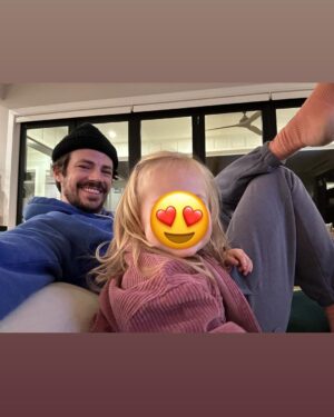 Grant Gustin Instagram - Thank you for the birthday messages. 33 was filled with lots of change and growth and love. I have so much to be thankful for and excited about as I start my 34th year. 🤟