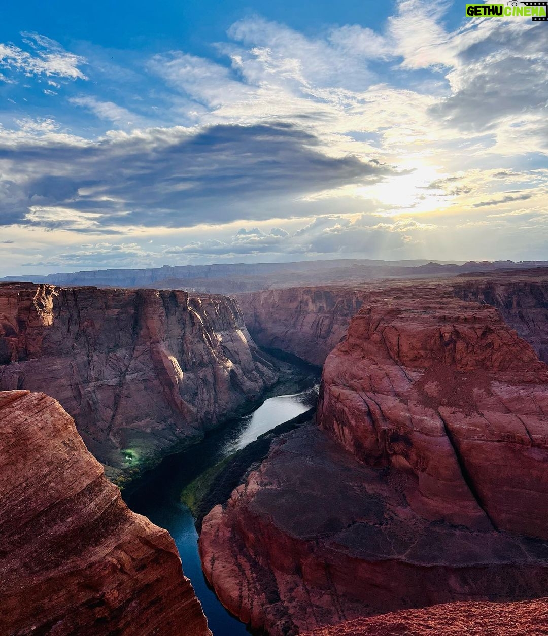 Greg Sestero Instagram - Once Upon a Time in the Southwest 🌄🚤🚁 Lake Powell, Utah