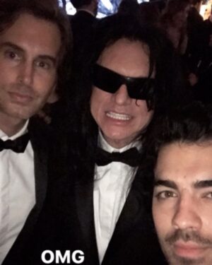 Greg Sestero Instagram - The Disaster Artist was published 10 years ago today. We had the book launch at @newbeverly with the entire cast in attendance. It’s been a surreal decade filled with spoons, laughs, working with your heroes, an Oscar nomination, epic mic 🎤 block… but most of all, hearing your stories from around the world how the book inspired you and made you laugh has made it all worth it. Here’s to many more stories and good times 🥂 🌎 #thedisasterartist #theroom #ohhimark #tommywiseau