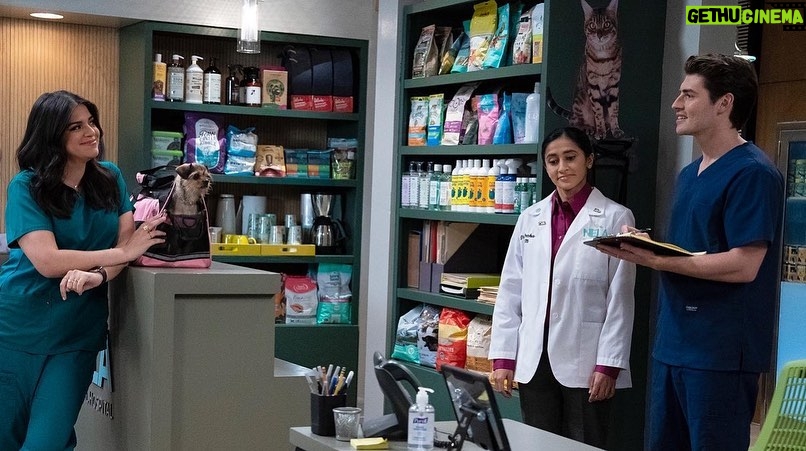 Gregg Sulkin Instagram - Tune in to Lopez vs Lopez this Friday!! On @nbc @ 8/7c —— excited for you to meet Dr. Bell 🦅🕊️