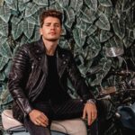 Gregg Sulkin Instagram – 📷 @helloimaugust