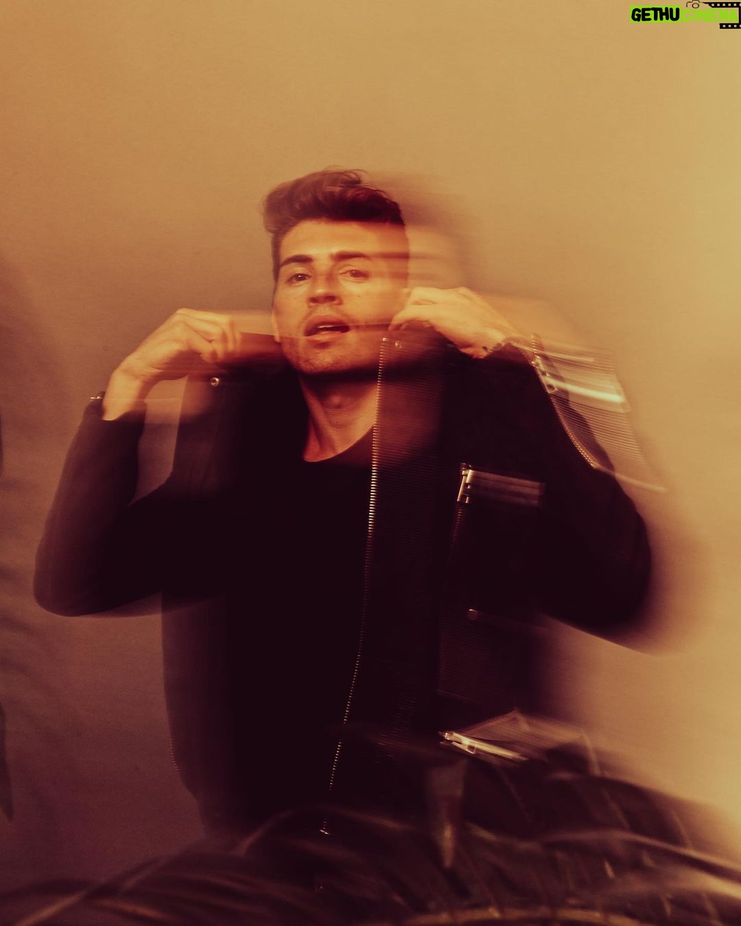 Gregg Sulkin Instagram - 📷 @helloimaugust