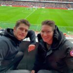 Gregg Sulkin Instagram - Great way to start the new year cheering on the boys with my brother - felt great to be back home 🔴⚪️ @arsenal Arsenal, Emirates Stadium