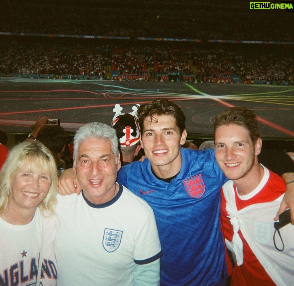Gregg Sulkin Instagram - Magic place Wembley Stadium