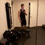 Gregg Sulkin Instagram - Morning workout. Wanted to press the snooze button this morning, but now I’m happy I didn’t. It’s always worth it! 💪