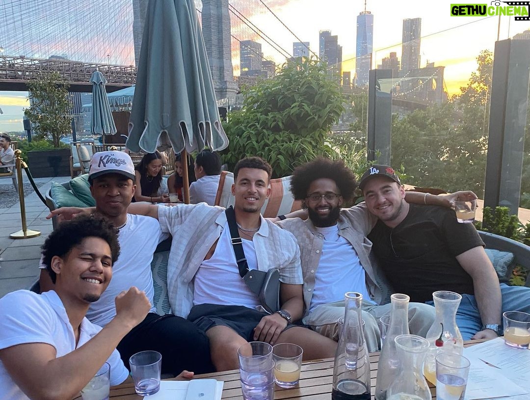 Gregg Sulkin Instagram - Birthday in the city New York, New York