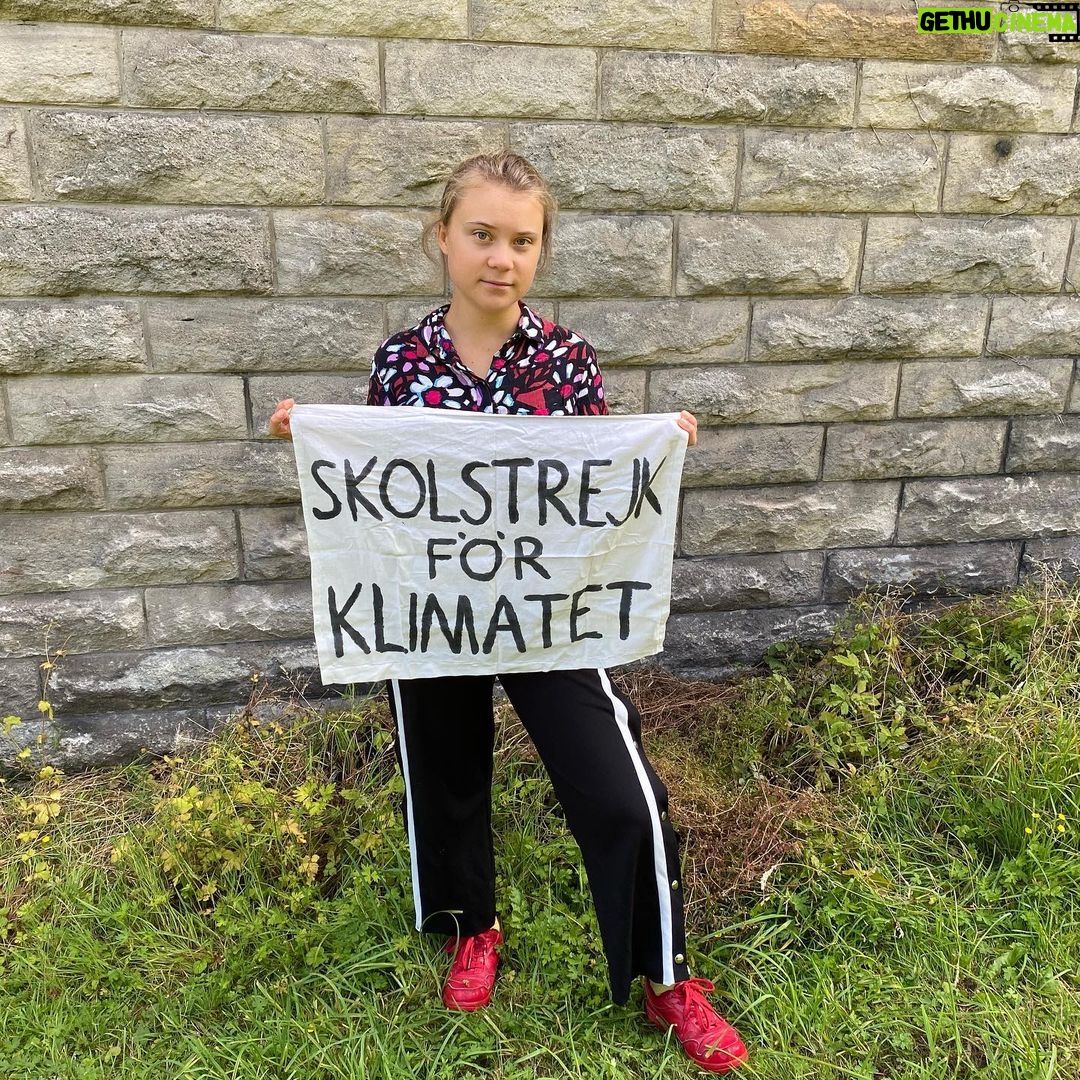 Greta Thunberg Instagram - Climate strike week 206. #FridaysForFuture #ClimateStrike