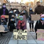 Greta Thunberg Instagram - School strike week 174. #FridaysForFuture #ClimateStrike #UprootTheSystem Parliament House, Stockholm