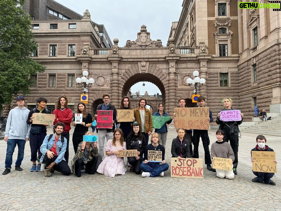 Greta Thunberg Instagram - Climate strike week 267. #StopRosebank #FridaysForFuture #ClimateStrike #EndFossilFuels Parliament House, Stockholm