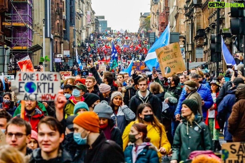 Greta Thunberg Instagram - Today hundreds of thousands all over the world marched for the climate - including over 100 000 in Glasgow - sending a clear signal to people in power at #COP26 to protect people and planet. Our so-called “leaders” aren’t leading - THIS is what leadership looks like! #UprootTheSystem 📸: Oliver Kornblihtt Glasgow, United Kingdom