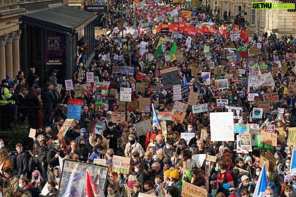 Greta Thunberg Instagram - More than 30 000 people joined the climate strike in Glasgow today! This is what people power looks like✊ #FridaysForFuture #UprootTheSystem 📸: PA Glasgow, United Kingdom