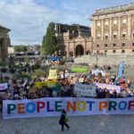 Greta Thunberg Instagram - Climate strike week 265. Today, we have a global climate strike with people all over the world taking part, demanding that we #EndFossilFuels . I Stockholm kör vi nästa vecka, samling på Mynttorget kl.12 fredag 22a september. Vi ses där! #climatestrike #fridaysforfuture Parliament House, Stockholm