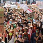 Greta Thunberg Instagram - Yesterday we were over 50 000 people who joined the climate strike in Milan! #FridaysForFuture #ClimateStrike #UprootTheSystem Milan, Italy