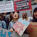 Greta Thunberg Instagram - Week 258. Today I joined climate activists from @stopcambo to demand the UK and Norway to #StopRosebank. If approved, extracted and burned, this one oil field would produce more CO2 than 28 countries in the Global South do in a year. Global leaders have been told time and time again that we can't have any more new oil and gas if we want to limit global warming to 1,5°C. Yet the UK and Norwegian state-owned oil giant @equinor want to push through this disaster. @Equinor made record-breaking profits last year by causing record-breaking temperatures across the world. And it would get billions in tax breaks to open this disastrous field. Even though it would do nothing to lower energy bills or energy security. For a safe climate and affordable energy, rich countries like the UK must stop expanding oil and gas production. The first step is to #StopRosebank. You can help. Go to @stopcambo to find out more and get involved in the campaign. 📸: @protests_photos London, United Kingdom
