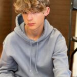 Griffin Wallace Henkel Instagram - When your mom is #bored and there’s #good light.