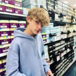 Griffin Wallace Henkel Instagram - #Hangin around selling #shoes #commercial #shoot #teen #actor #Dallas #dallasactor #funtimes #grateful