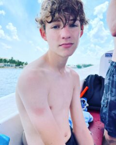 Griffin Wallace Henkel Instagram - #cozumel #springbreak #fun #onthewater #mexico #tourist #snorkeling