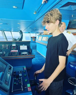 Griffin Wallace Henkel Instagram - When the #captain lets you steer the #ship.