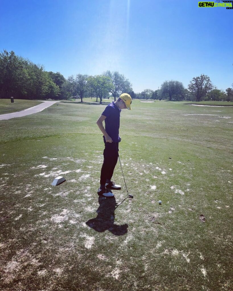 Griffin Wallace Henkel Instagram - Nothing too #important … #emotional support dogs, golfing with the #Light and other #stuff